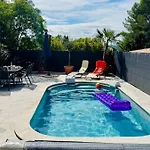 Le Clos Saint-maximin - 2 Villas, 2 Piscines, 12 Pers Ferienhaus