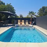 Le Clos Saint-maximin - 2 Villas, 2 Piscines, 12 Pers