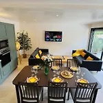 Le Clos Saint-maximin - 2 Villas, 2 Piscines, 12 Pers * Saint-Maximin (Gard)