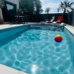 Le Clos Saint-maximin - 2 Villas, 2 Piscines, 12 Pers Ferienhaus Saint-Maximin (Gard)