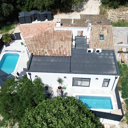 2 Maisons 2 Piscines Ideal Groupes & Familles Nyaraló