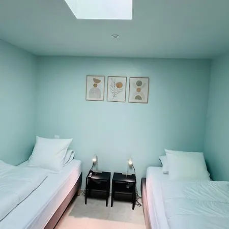 2 Maisons 2 Piscines Ideal Groupes & Familles Dom wakacyjny Saint-Maximin (Gard)