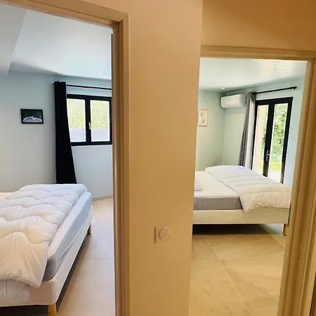 Dom wakacyjny 2 Maisons 2 Piscines Ideal Groupes & Familles