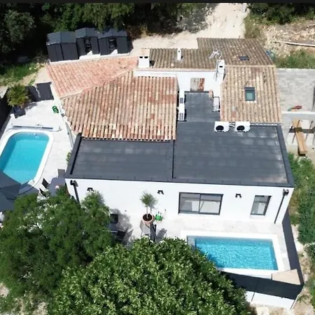 Dom wakacyjny 2 Maisons 2 Piscines Ideal Groupes & Familles Saint-Maximin (Gard)