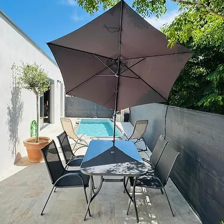 2 Maisons 2 Piscines Ideal Groupes & Familles Dom wakacyjny *