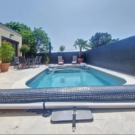 2 Maisons 2 Piscines Ideal Groupes & Familles * Saint-Maximin (Gard)