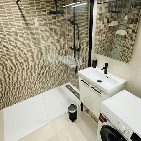 2 Maisons 2 Piscines Ideal Groupes & Familles Dom wakacyjny