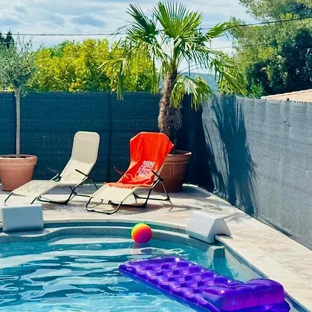 Le Clos Saint-maximin - 2 Villas, 2 Piscines, 12 Pers Casa vacanze *