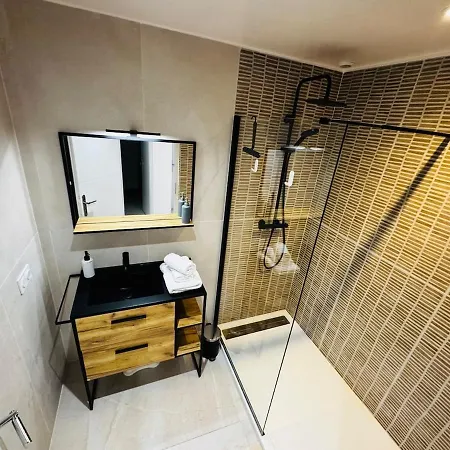 Le Clos Saint-maximin - 2 Villas, 2 Piscines, 12 Pers