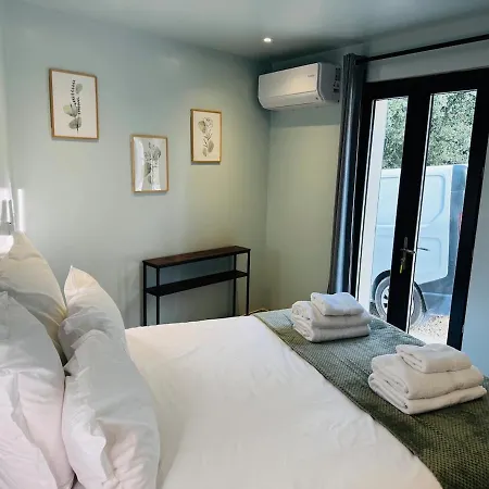 Le Clos Saint-maximin - 2 Villas, 2 Piscines, 12 Pers Casa vacanze *