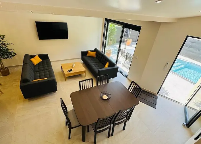 2 Maisons 2 Piscines Ideal Groupes & Familles Prázdninový dům *