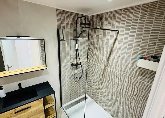 2 Maisons 2 Piscines Ideal Groupes & Familles Saint-Maximin (Gard)