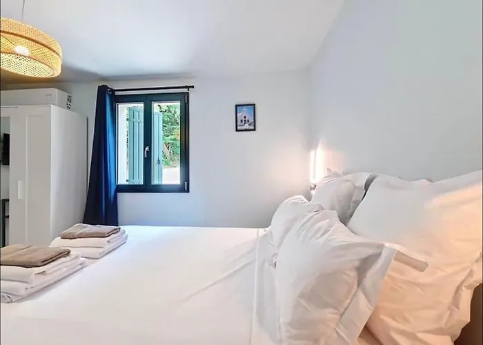 2 Maisons 2 Piscines Ideal Groupes & Familles * Saint-Maximin (Gard)