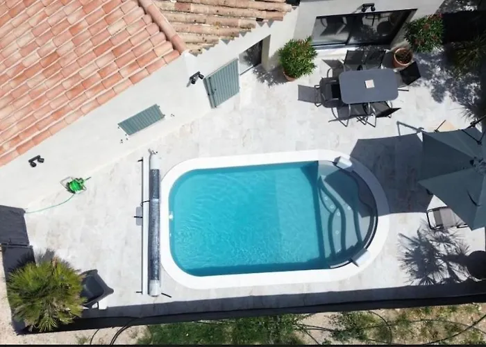 2 Maisons 2 Piscines Ideal Groupes & Familles Prázdninový dům Saint-Maximin (Gard)