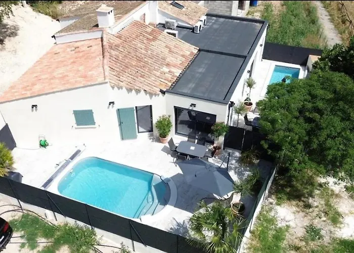 2 Maisons 2 Piscines Ideal Groupes & Familles * Saint-Maximin (Gard)