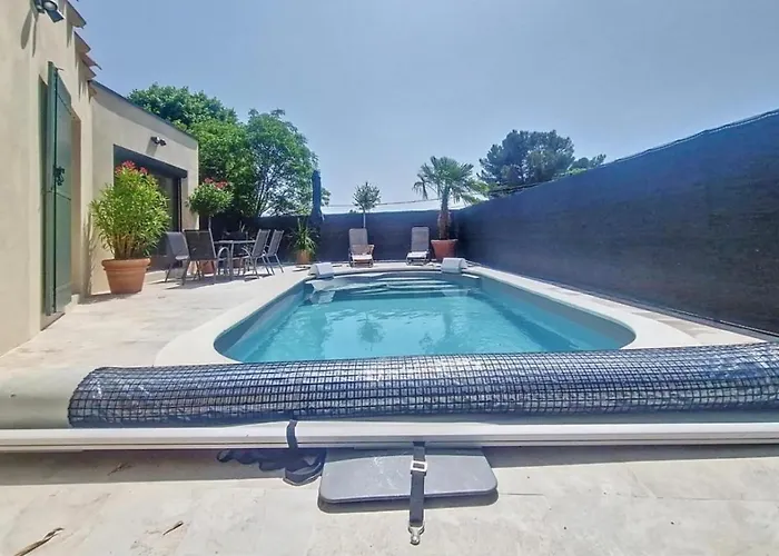 2 Maisons 2 Piscines Ideal Groupes & Familles * Saint-Maximin (Gard)