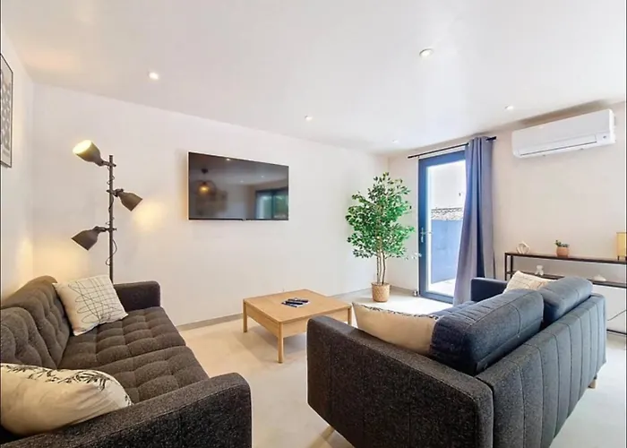 2 Maisons 2 Piscines Ideal Groupes & Familles Saint-Maximin (Gard)