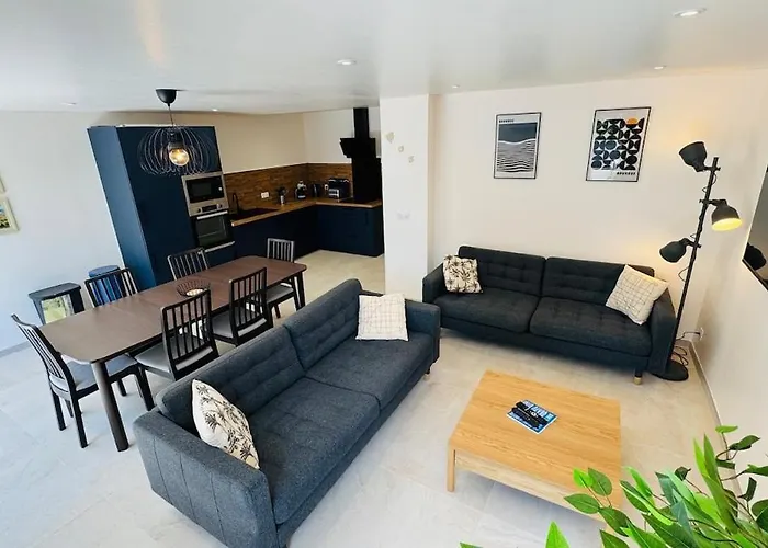 2 Maisons 2 Piscines Ideal Groupes & Familles * Saint-Maximin (Gard)