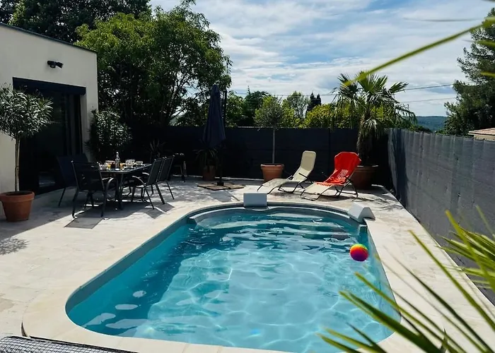 Holiday home Le Clos Saint-maximin - 2 Villas, 2 Piscines, 12 Pers Saint-Maximin (Gard)