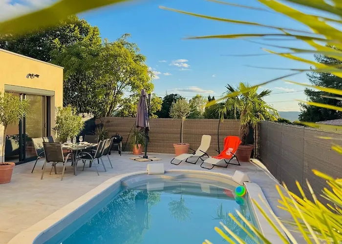 Holiday home Le Clos Saint-maximin - 2 Villas, 2 Piscines, 12 Pers Saint-Maximin (Gard)