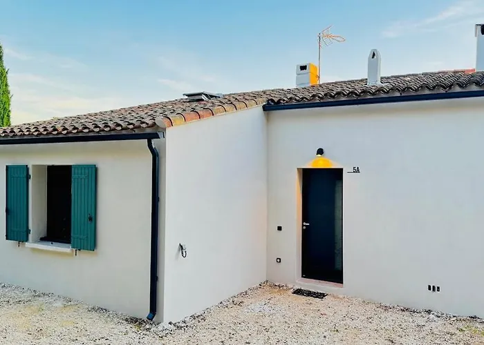 Holiday home Le Clos Saint-maximin - 2 Villas, 2 Piscines, 12 Pers Saint-Maximin (Gard)