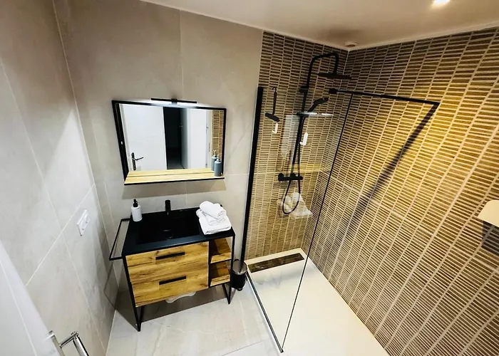 Le Clos Saint-maximin - 2 Villas, 2 Piscines, 12 Pers